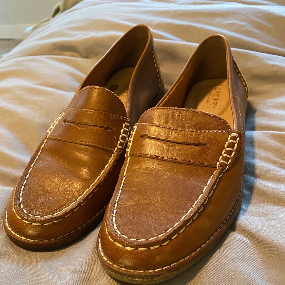 SPERRY LOAFERS! barely worn